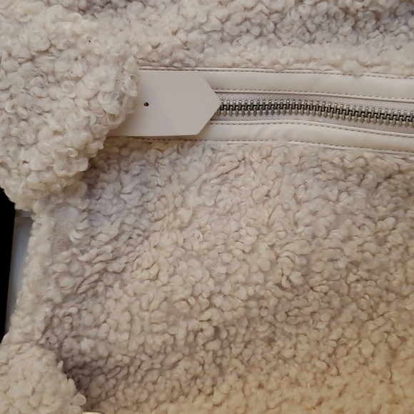 a.n.a. Women's Zipper Sherpa Reversible Jacket Cream - Size L - Picture 2 of 11